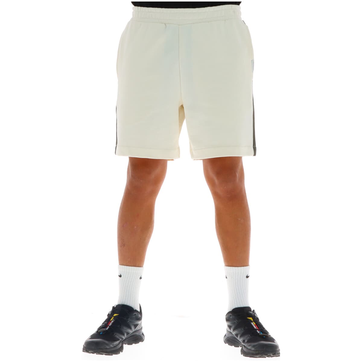 Lyle & Scott Men Shorts