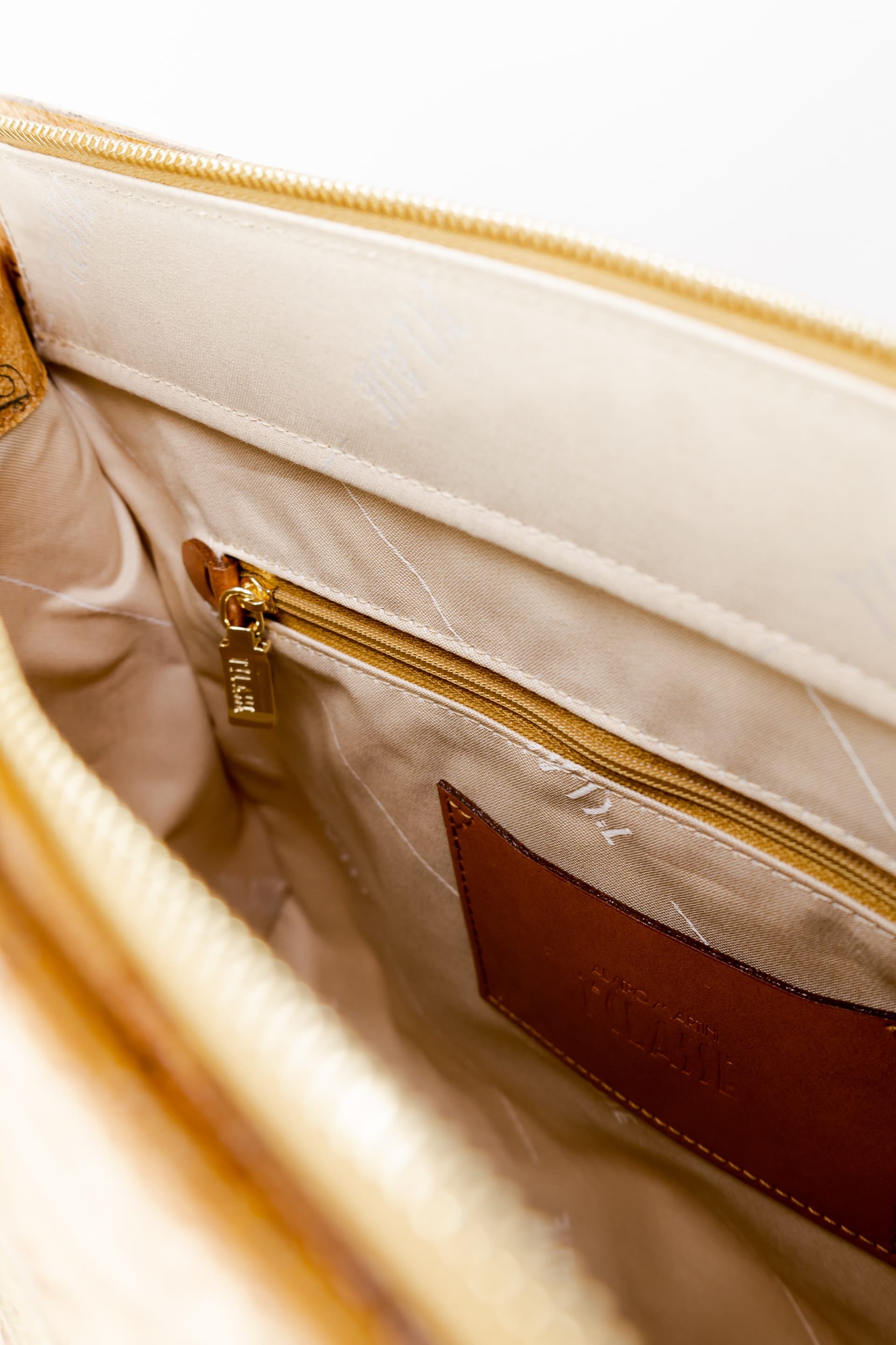 Alviero Martini Prima Classe  Women Bag