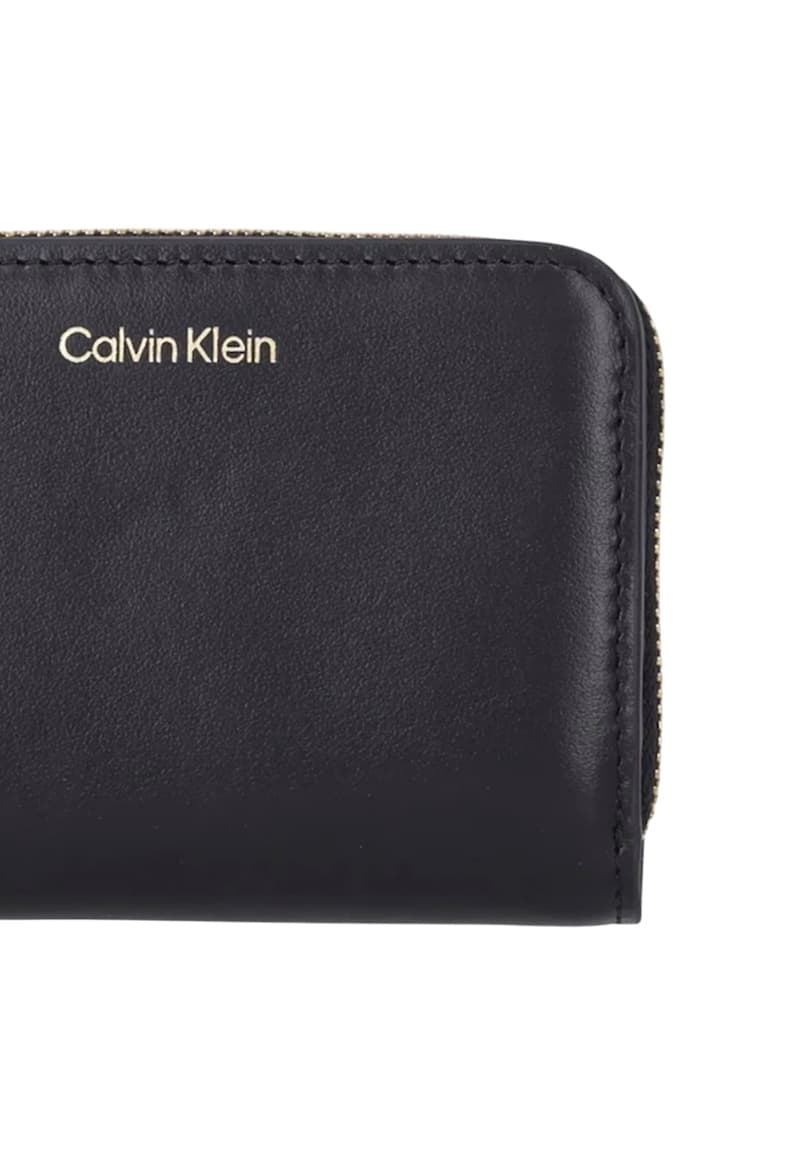 Calvin Klein  Women Wallet