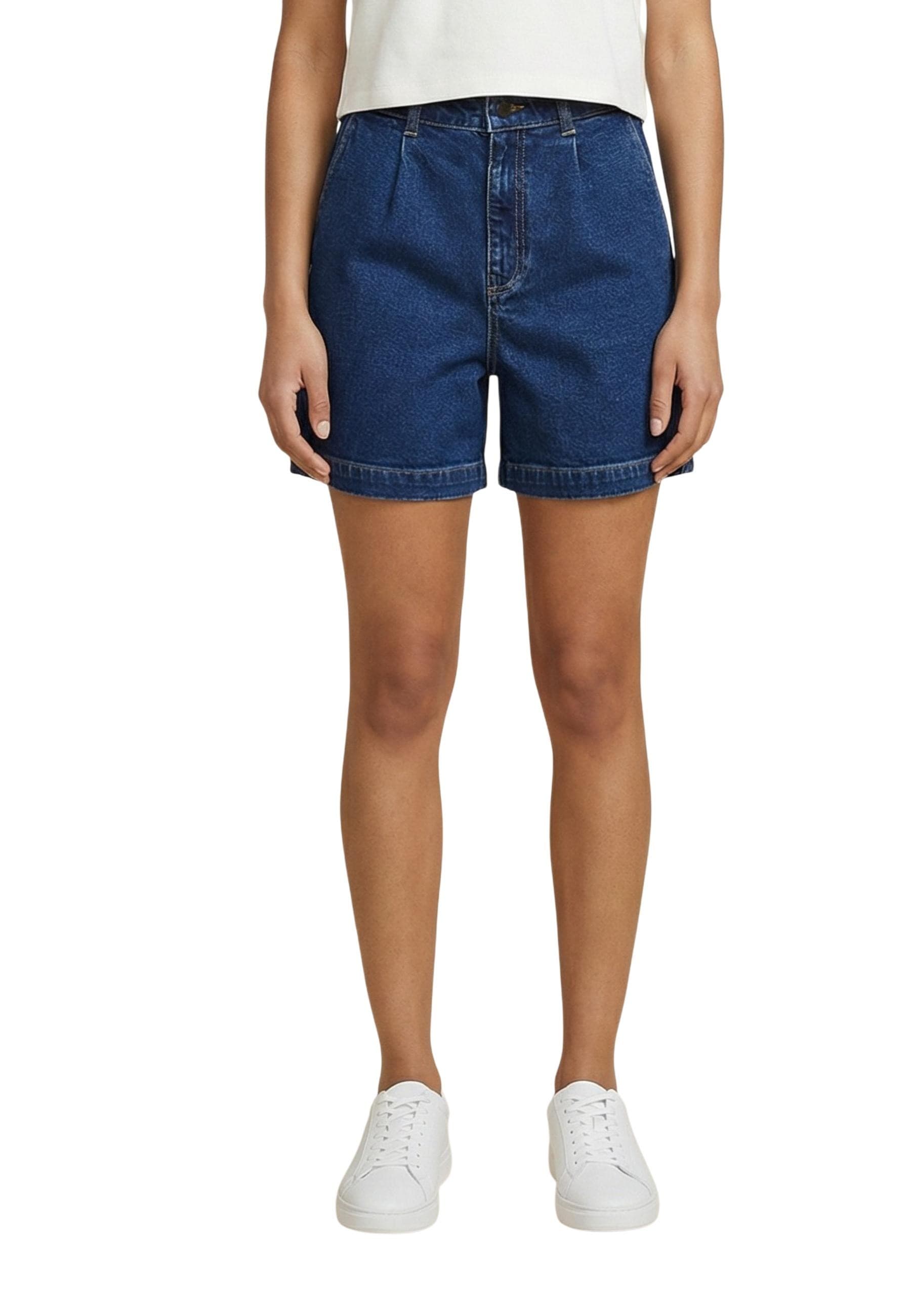Jacqueline De Yong  Women Short