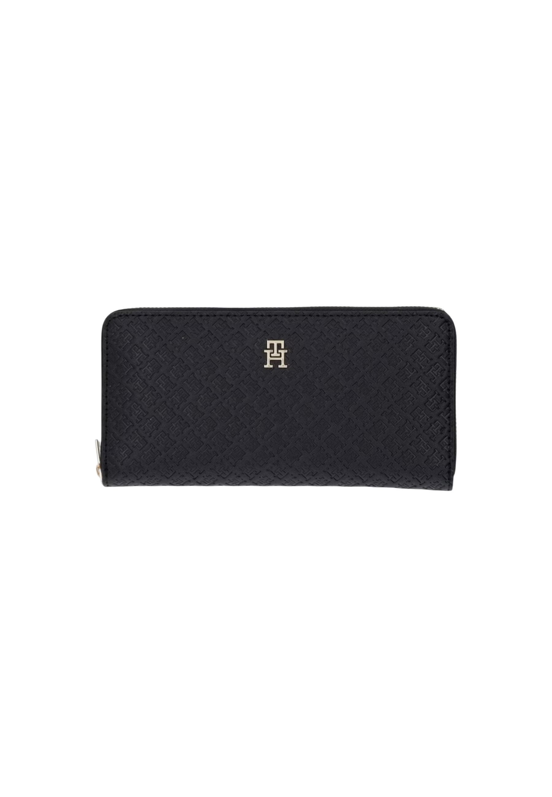 Tommy Hilfiger  Women Wallet