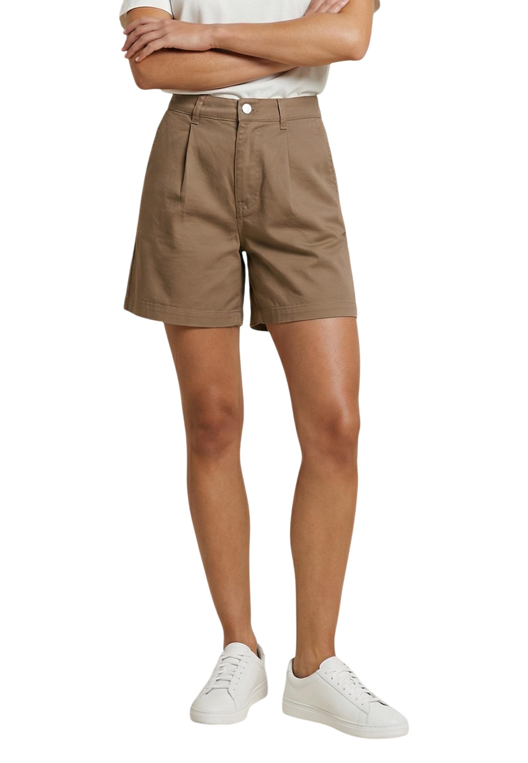 Jacqueline De Yong  Women Short