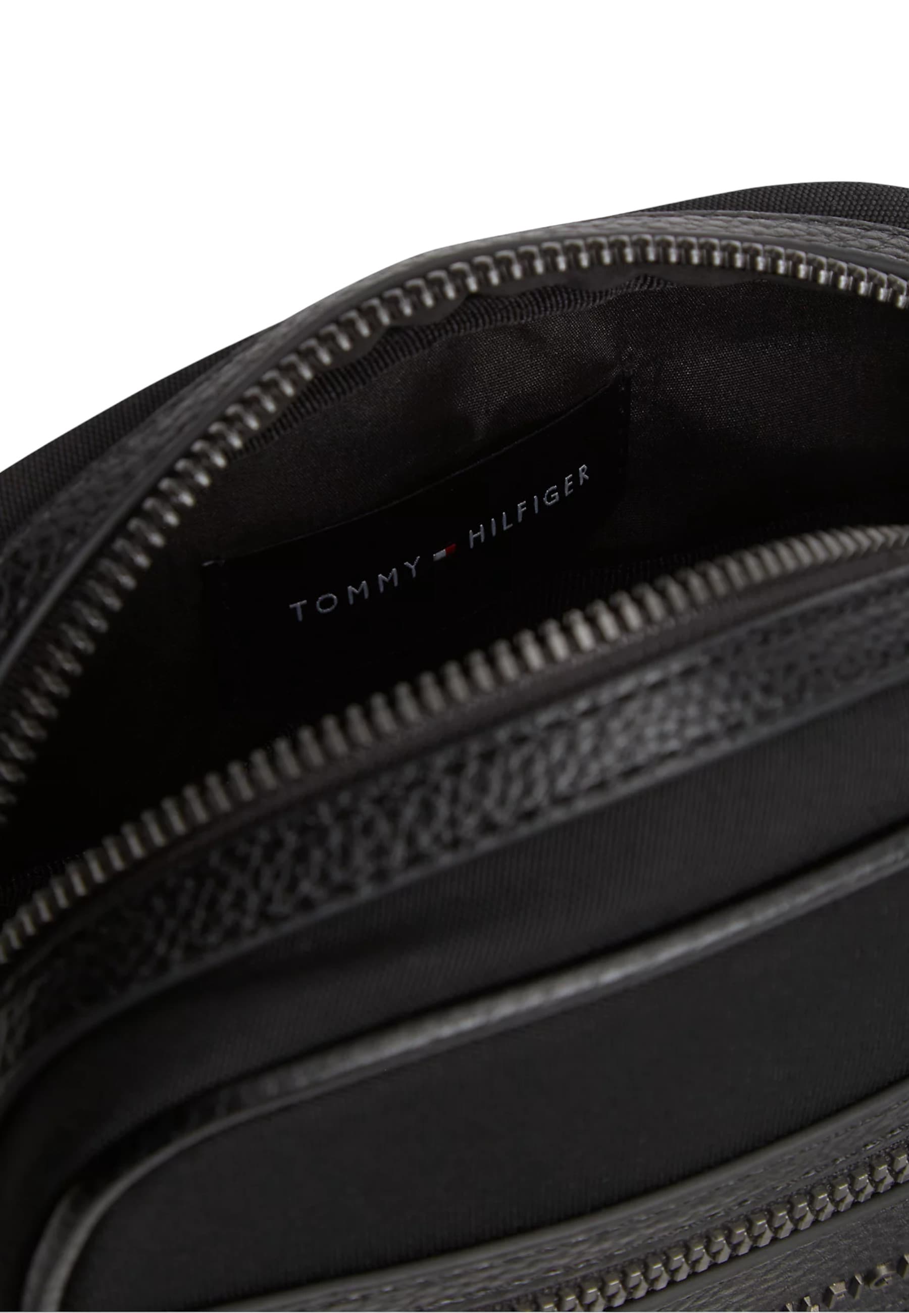 Tommy Hilfiger Men Bag