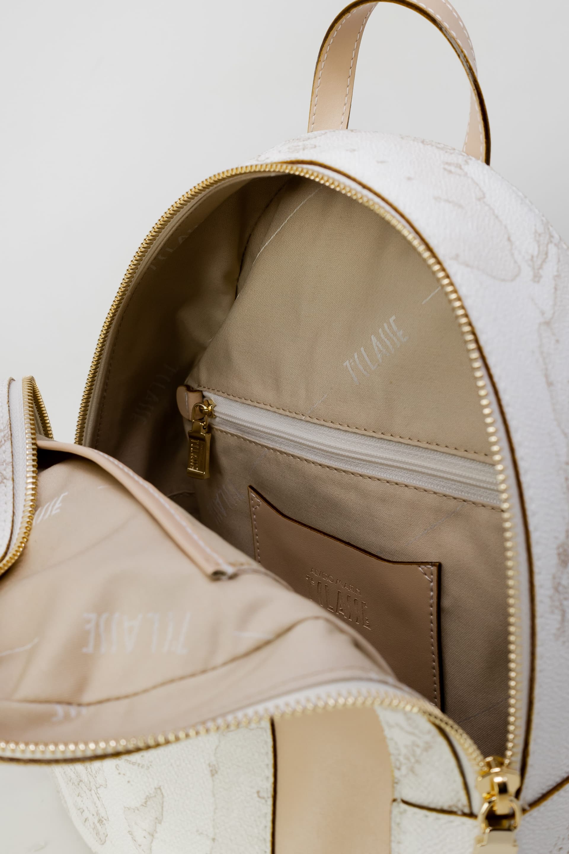 Alviero Martini Prima Classe  Women Bag
