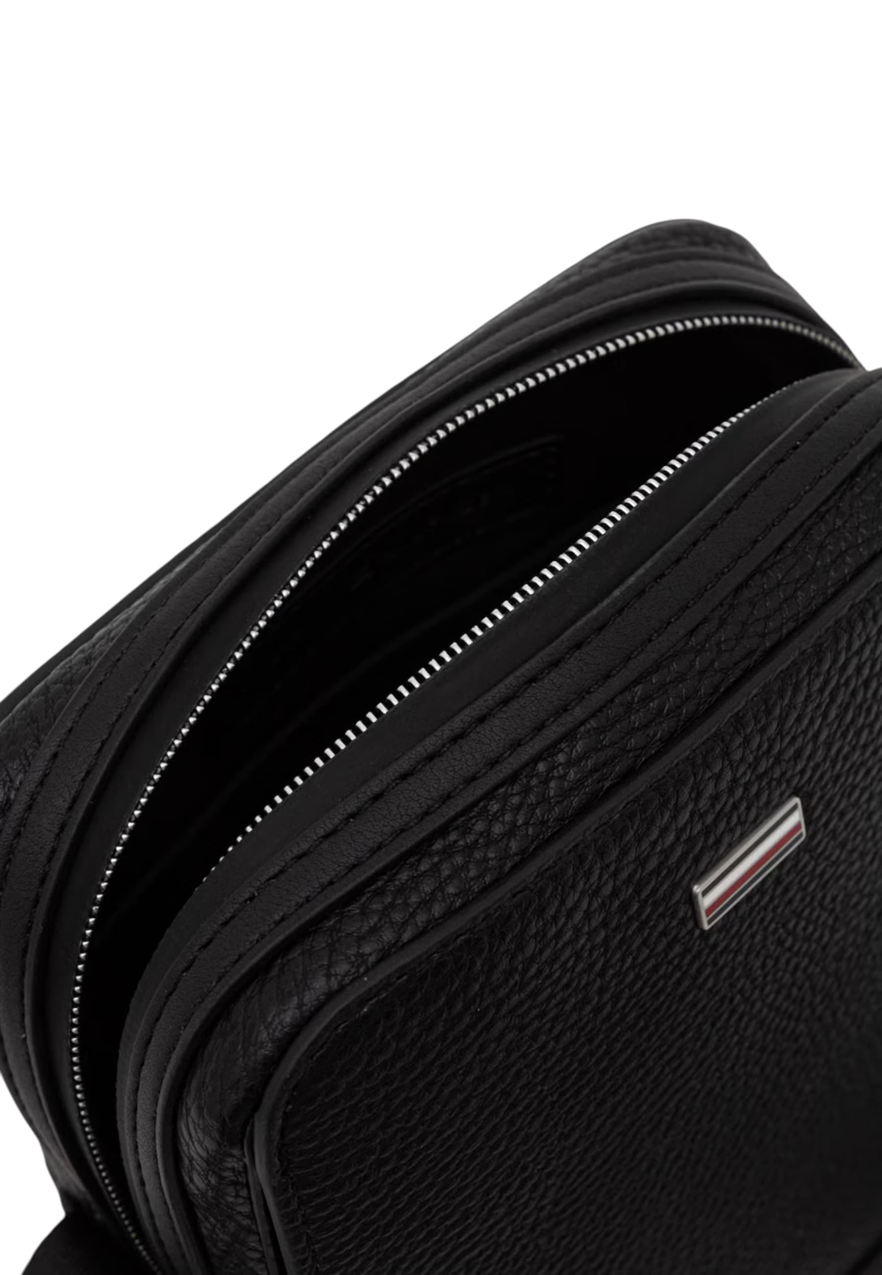 Tommy Hilfiger Men Bag