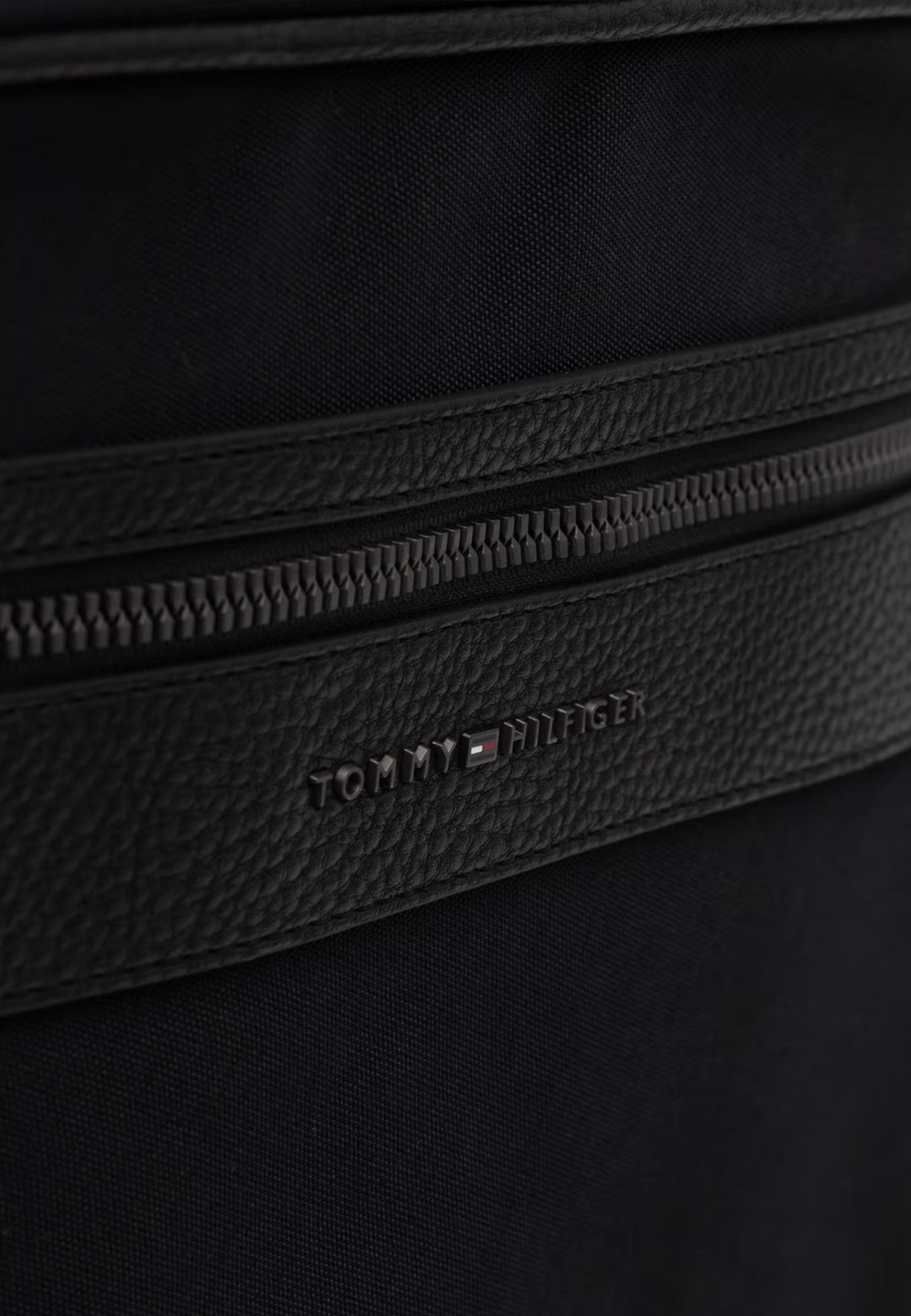 Tommy Hilfiger Men Bag