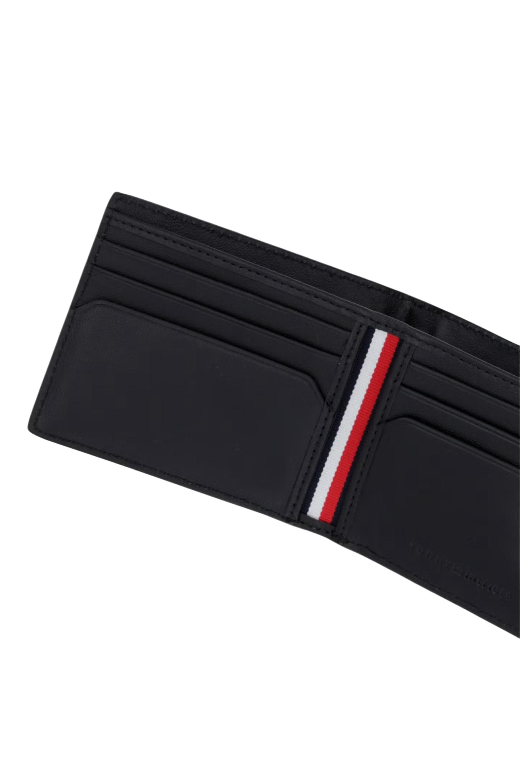 Tommy Hilfiger Men Wallet