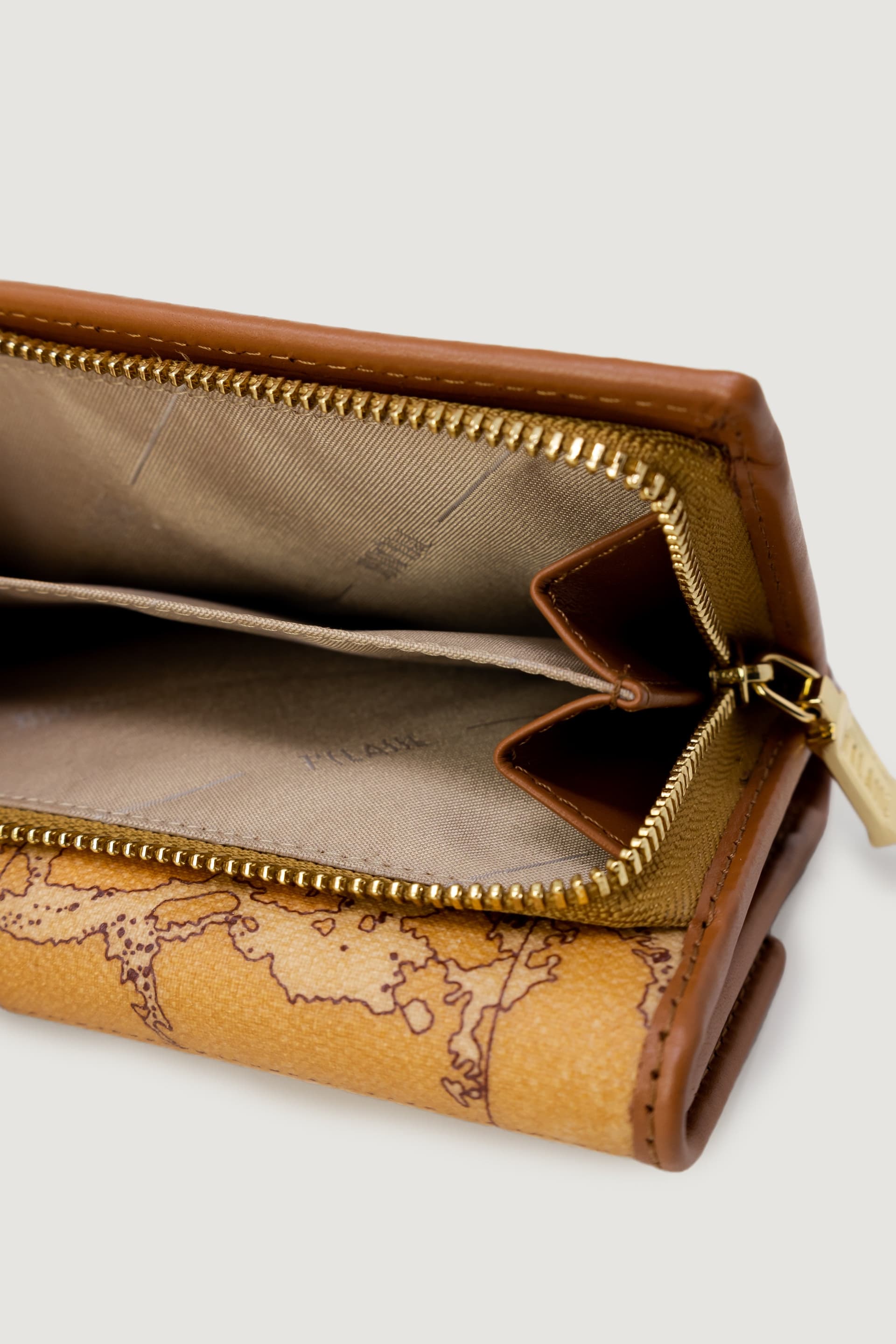 Alviero Martini Prima Classe  Women Wallet