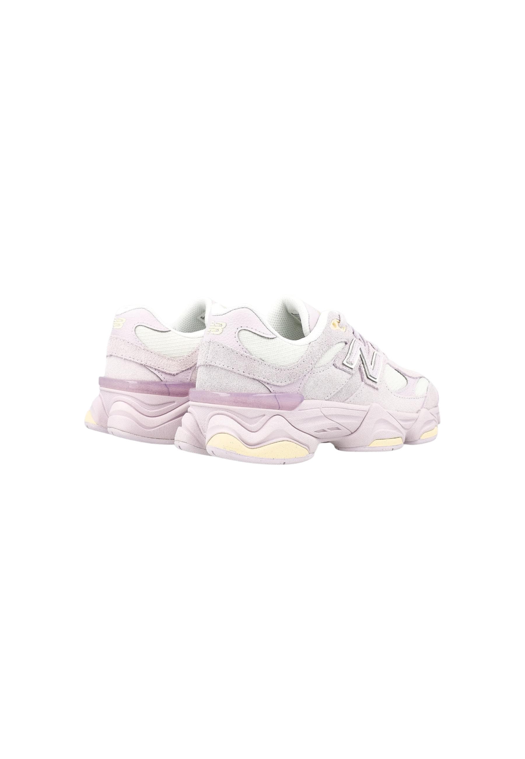 New Balance Women Sneakers