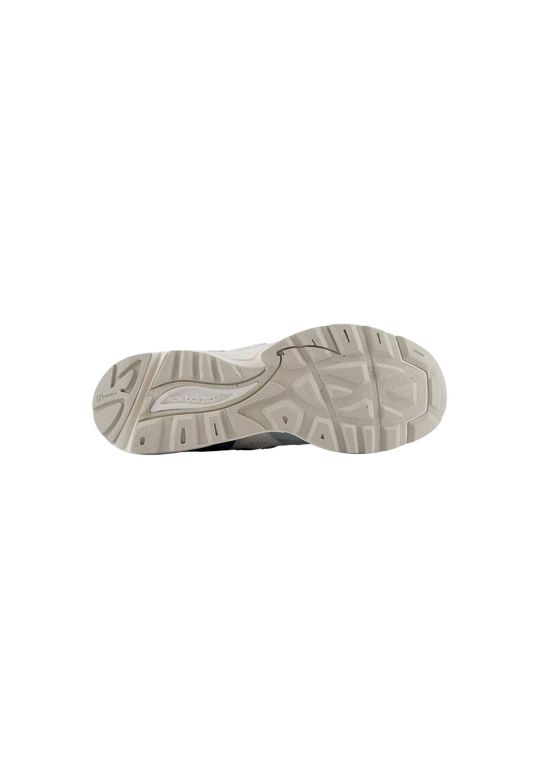 New Balance Men Sneakers
