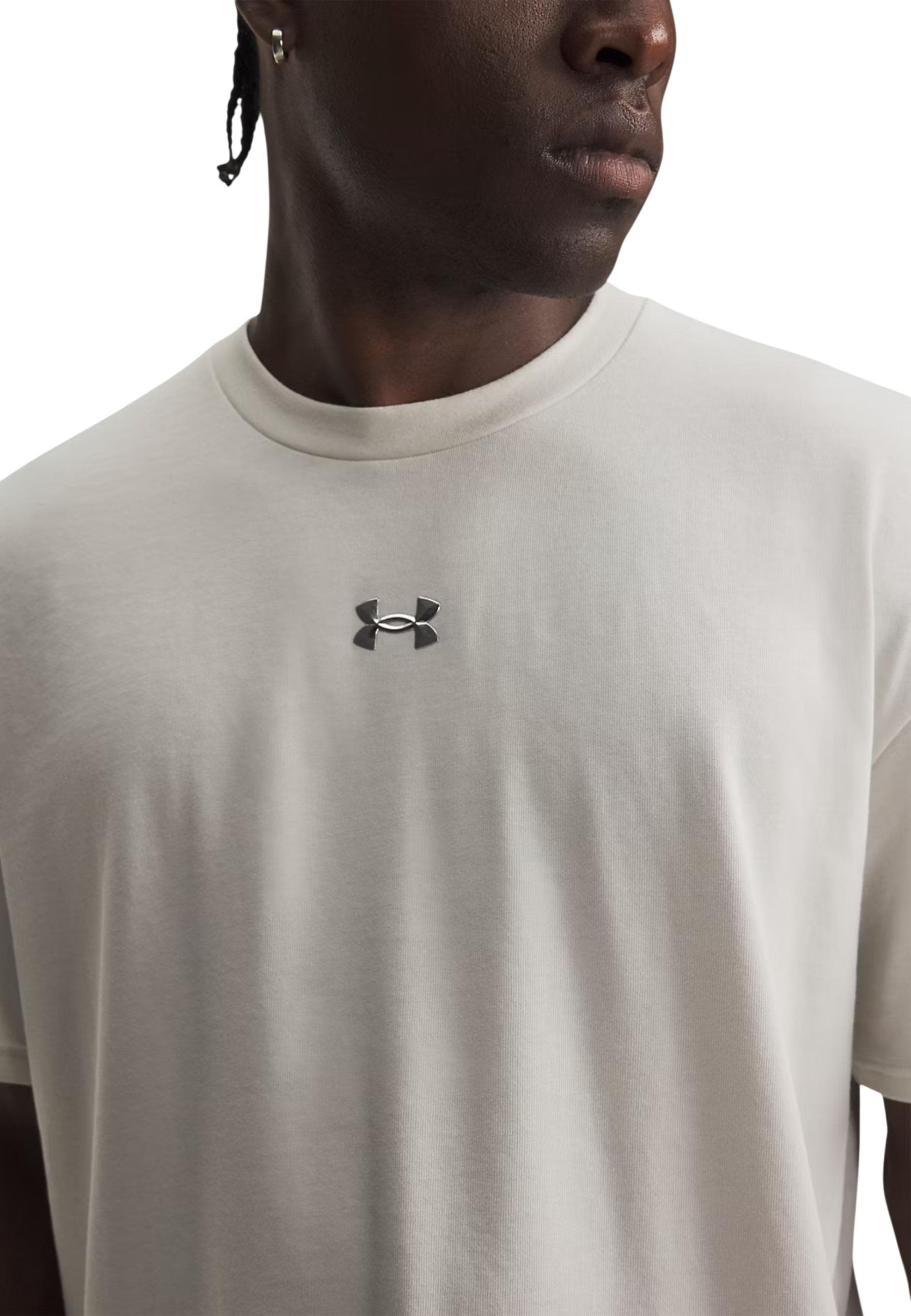 Under Armour Men T-Shirt