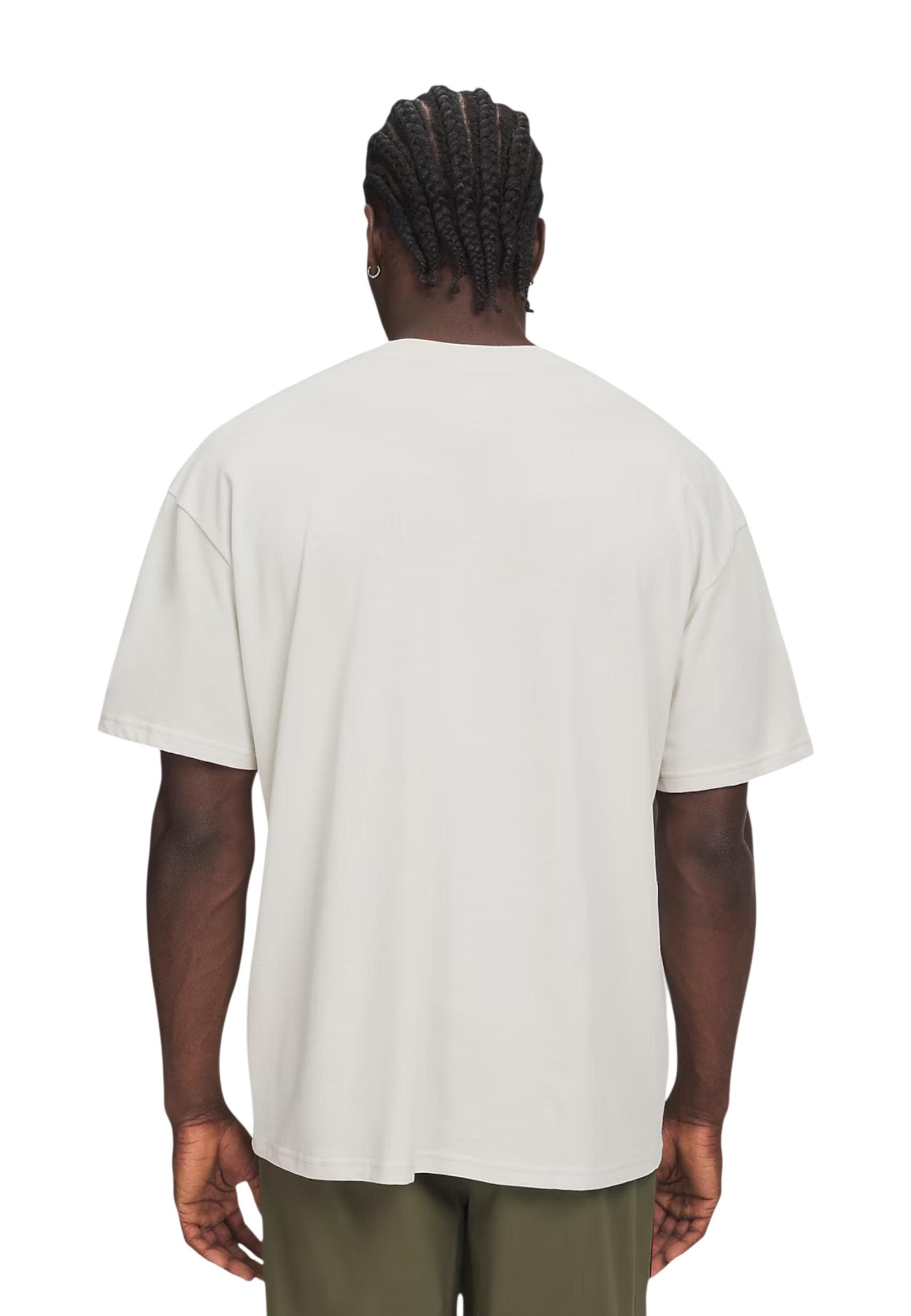 Under Armour Men T-Shirt