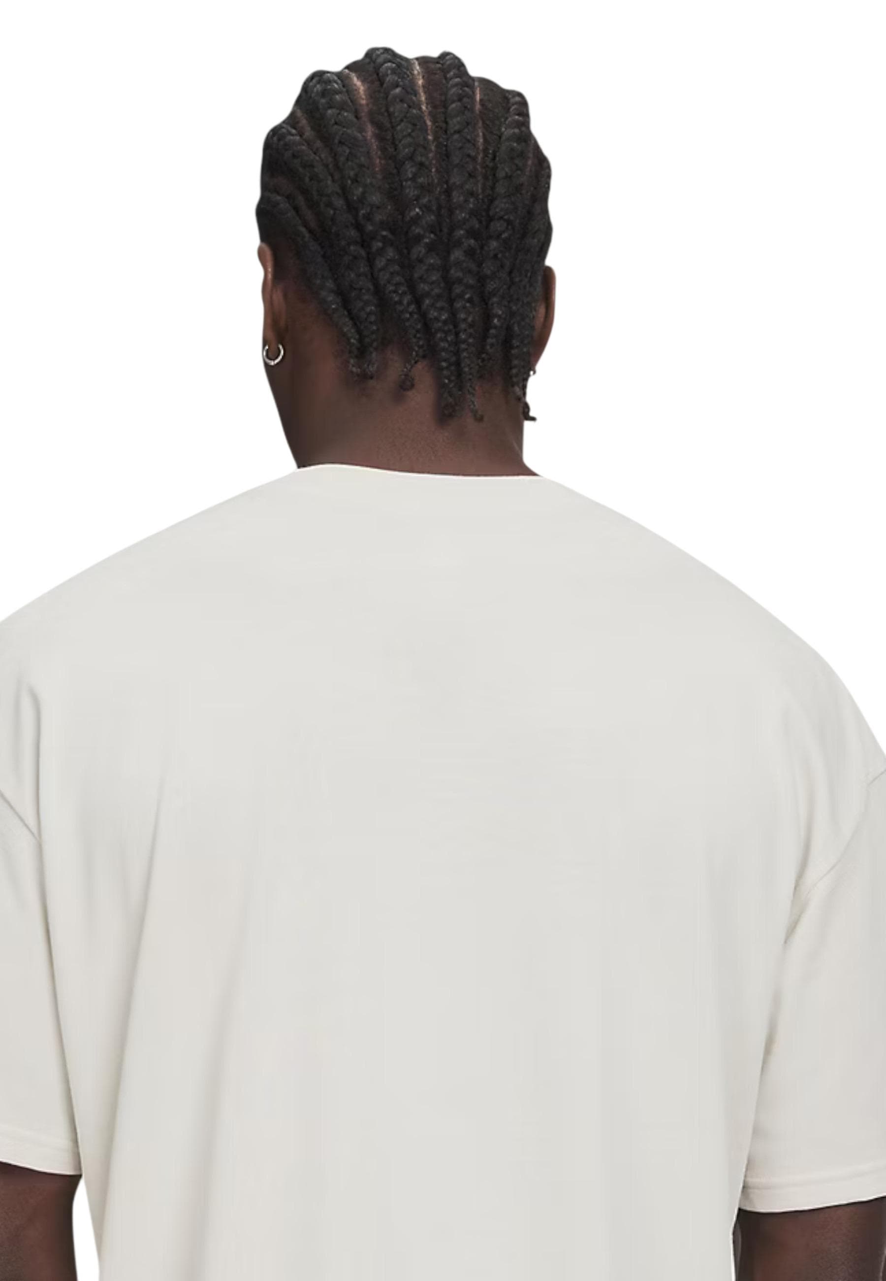 Under Armour Men T-Shirt