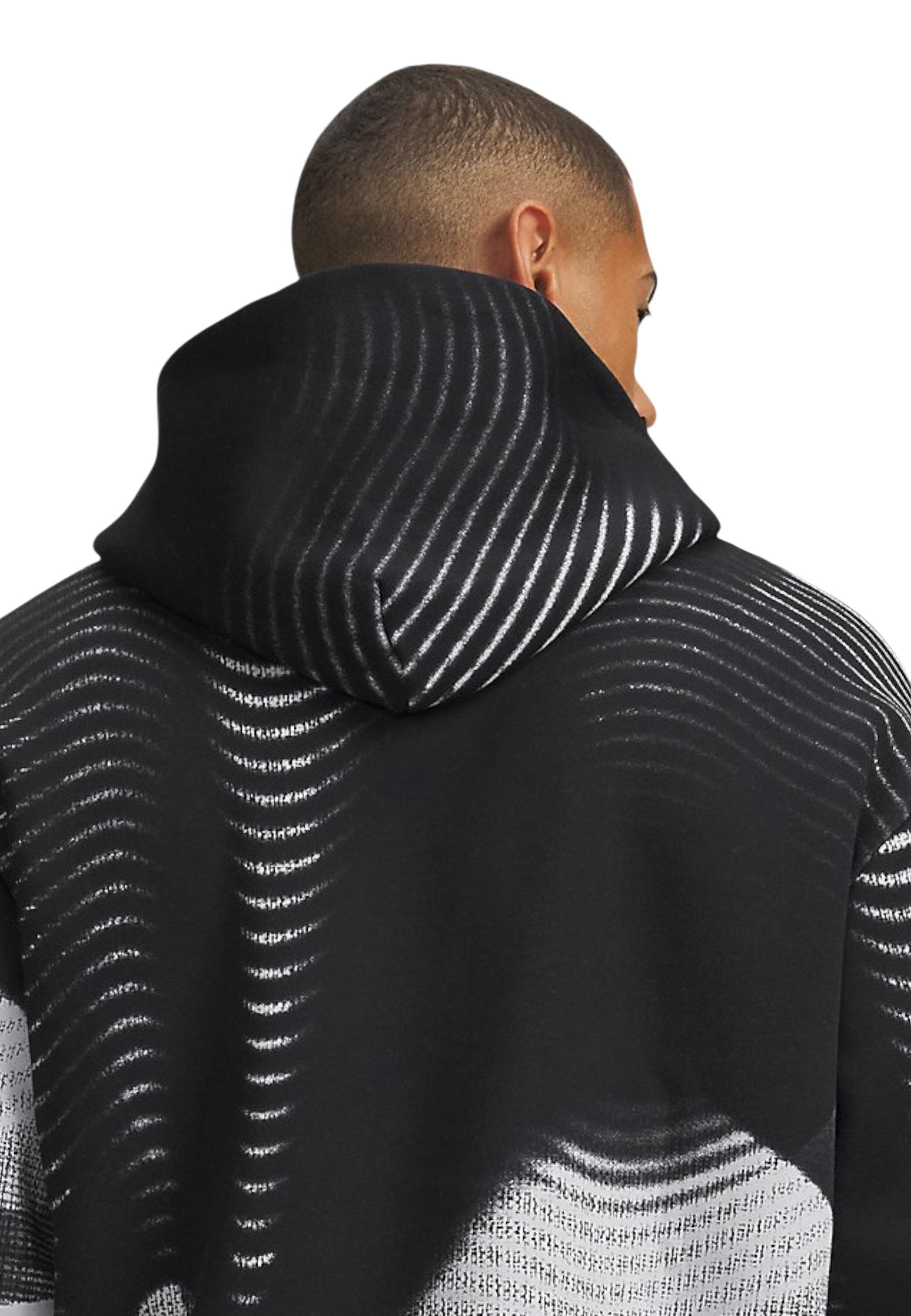 Under Armour Men Sweatshirts