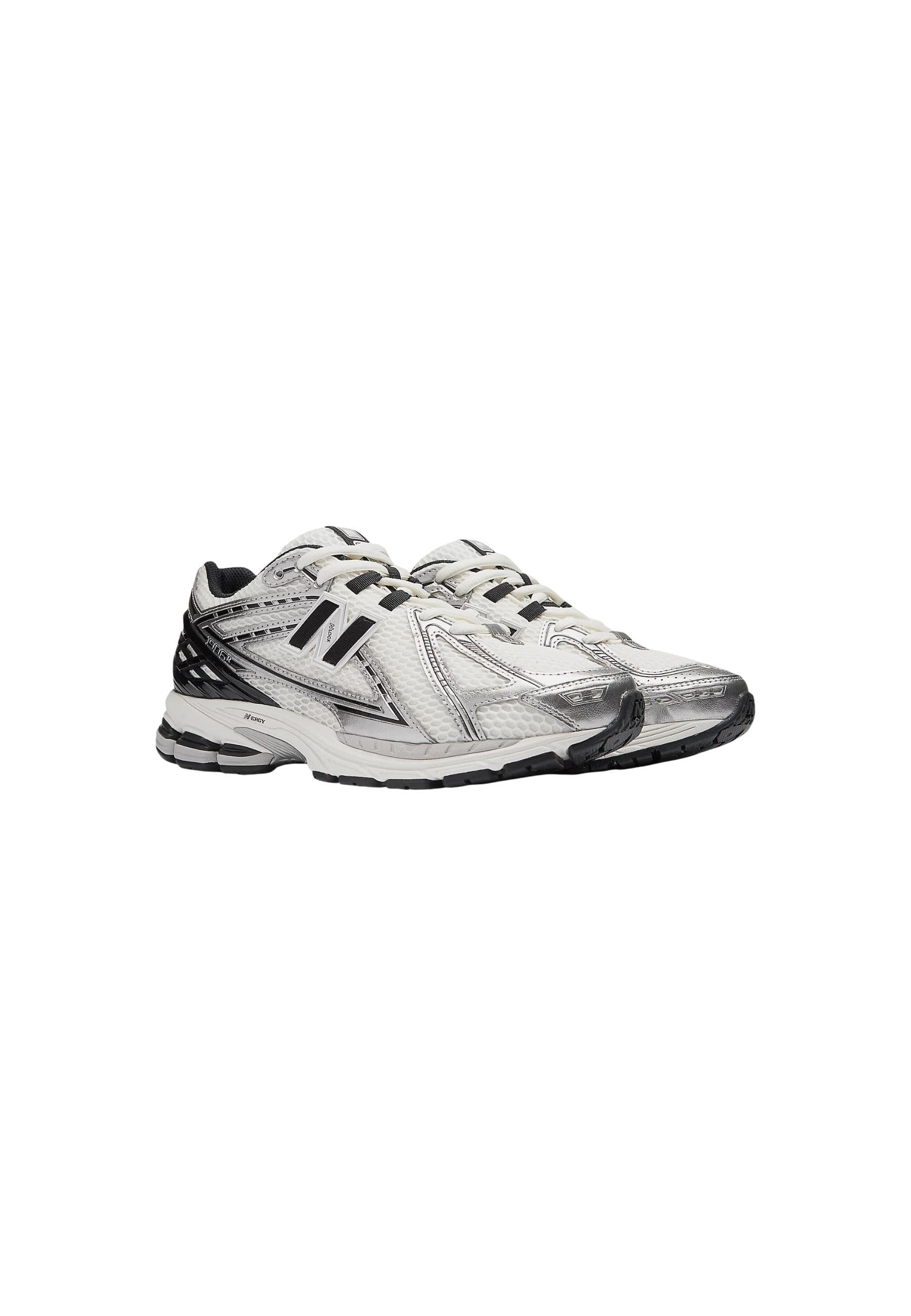 New Balance Women Sneakers
