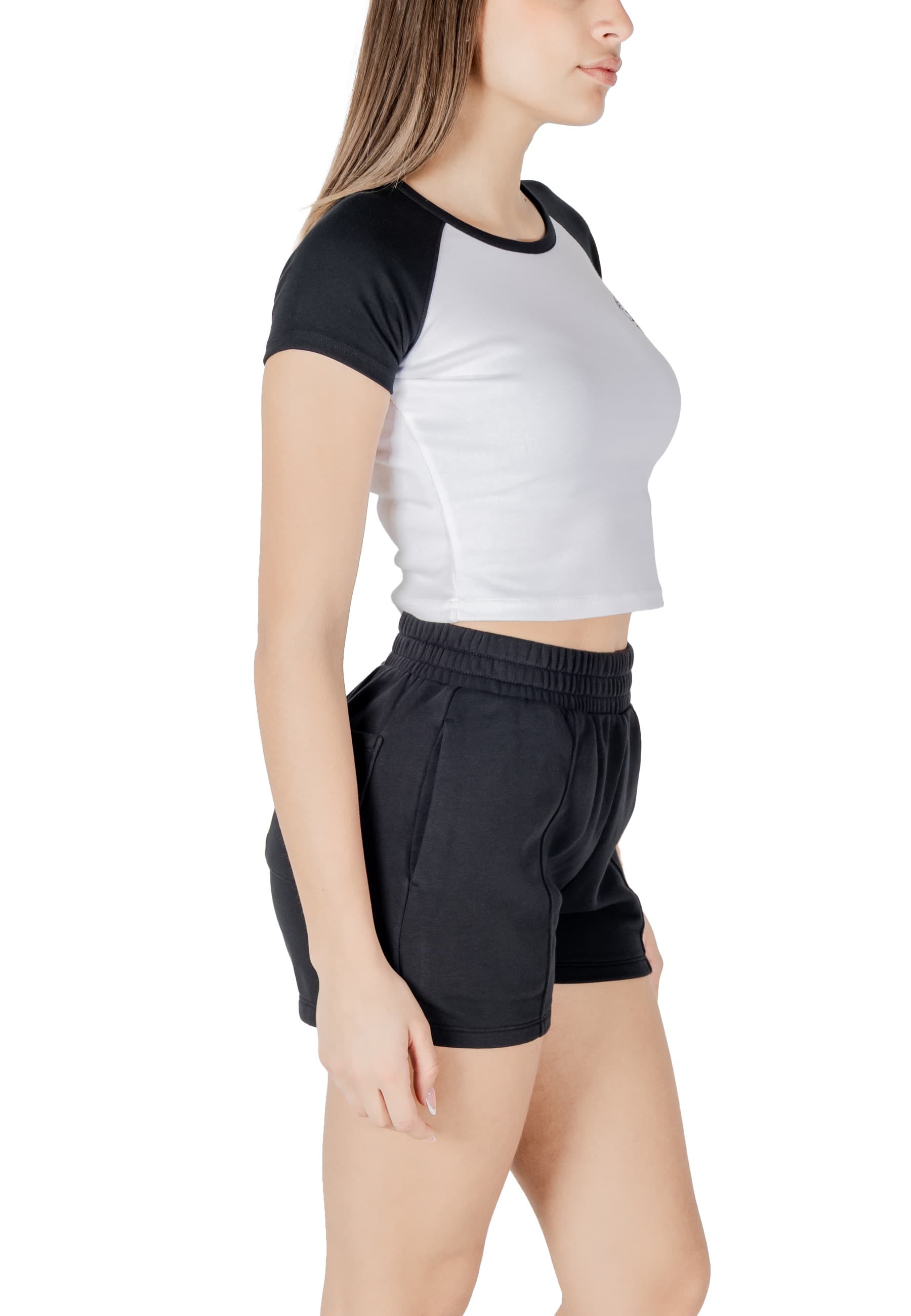 Converse Women T-Shirt