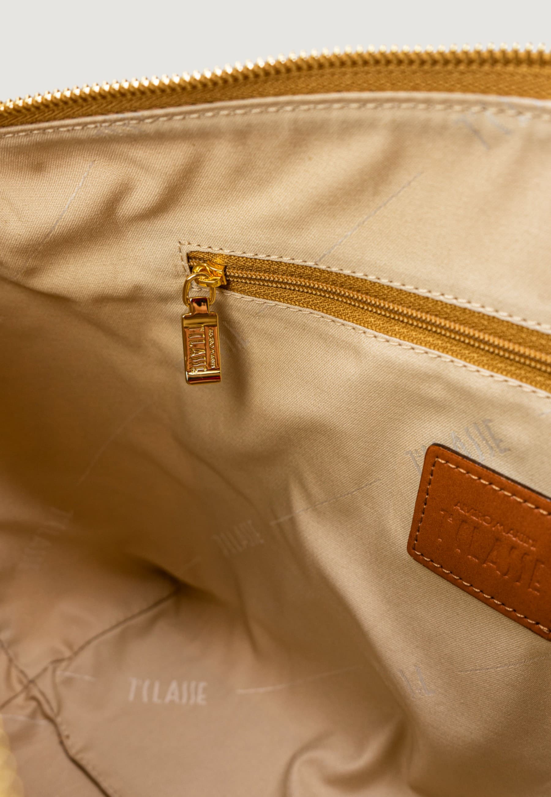 Alviero Martini Prima Classe  Women Bag