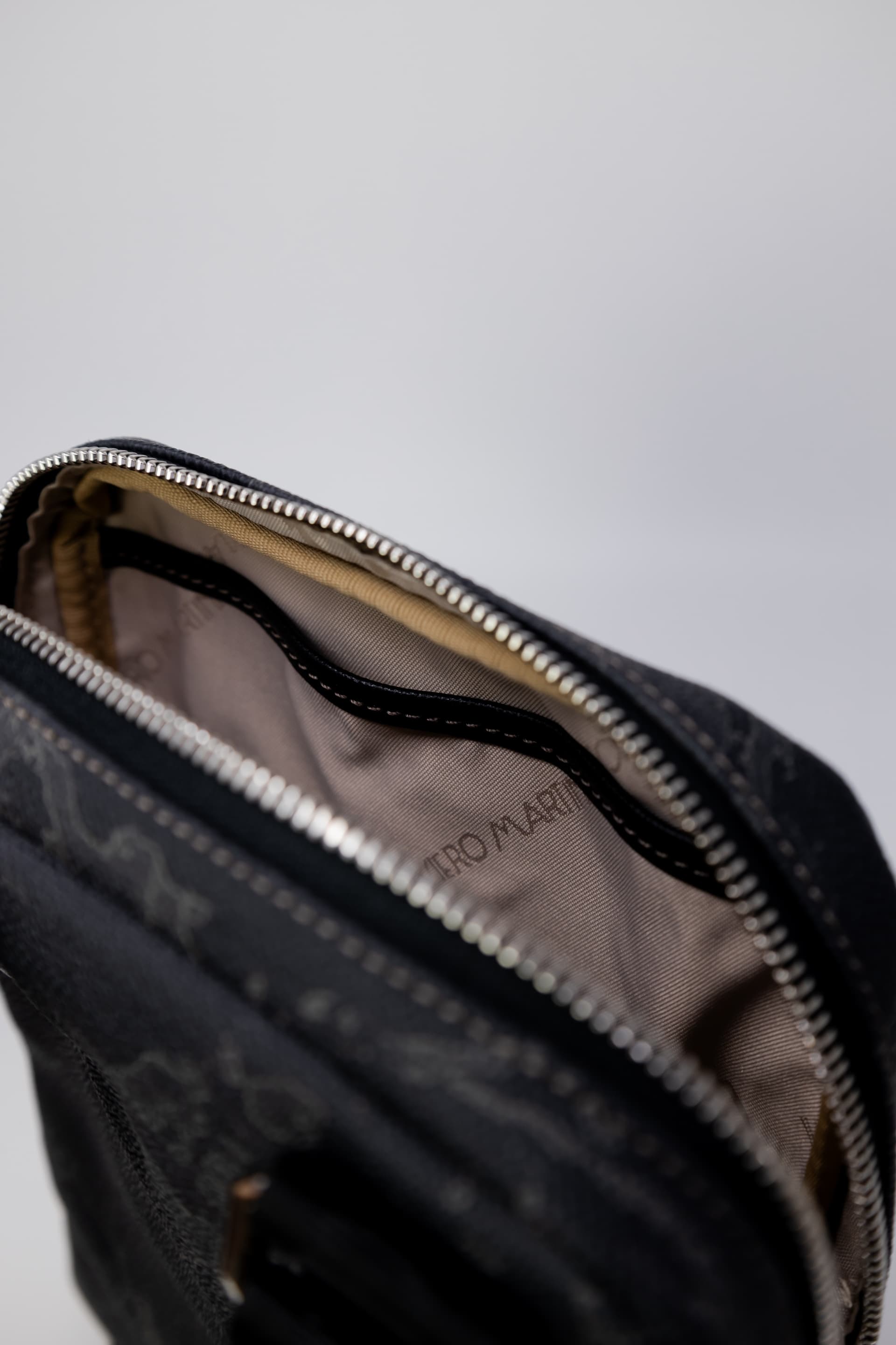 Alviero Martini Prima Classe Men Bag