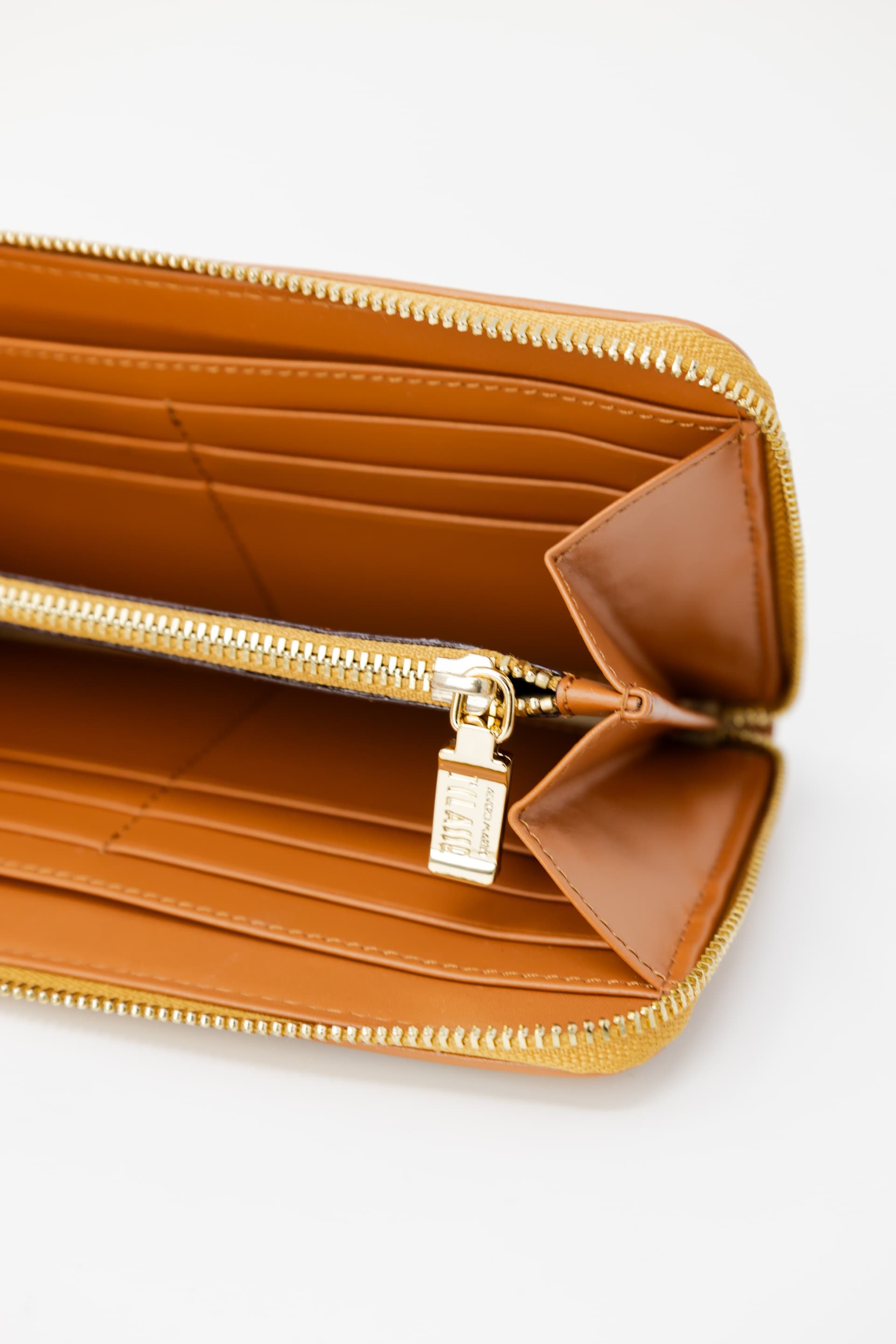 Alviero Martini Prima Classe  Women Wallet