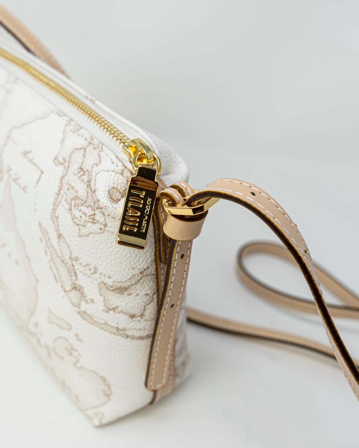 Alviero Martini Prima Classe  Women Bag