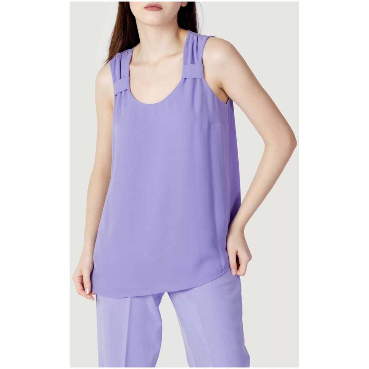 Hanny Deep Women Undershirt