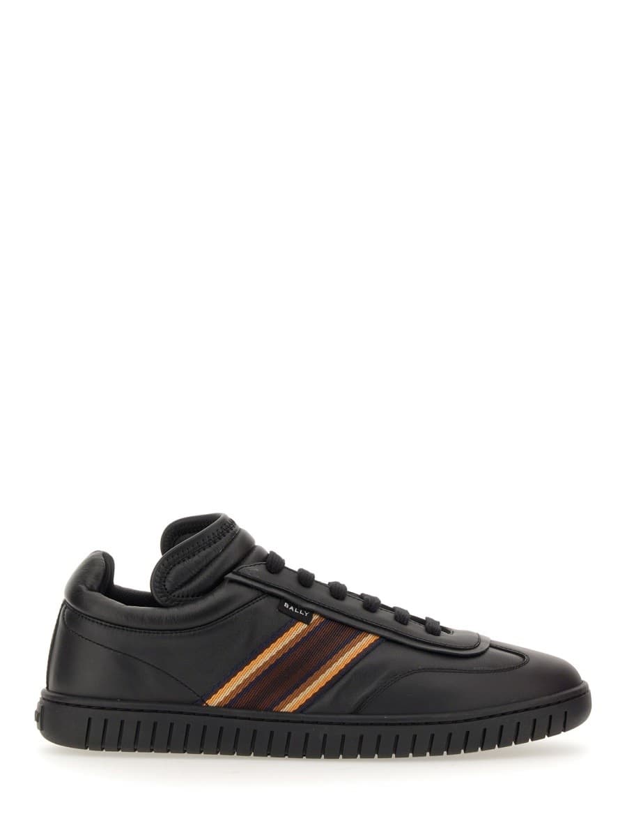 Sneaker with Logo