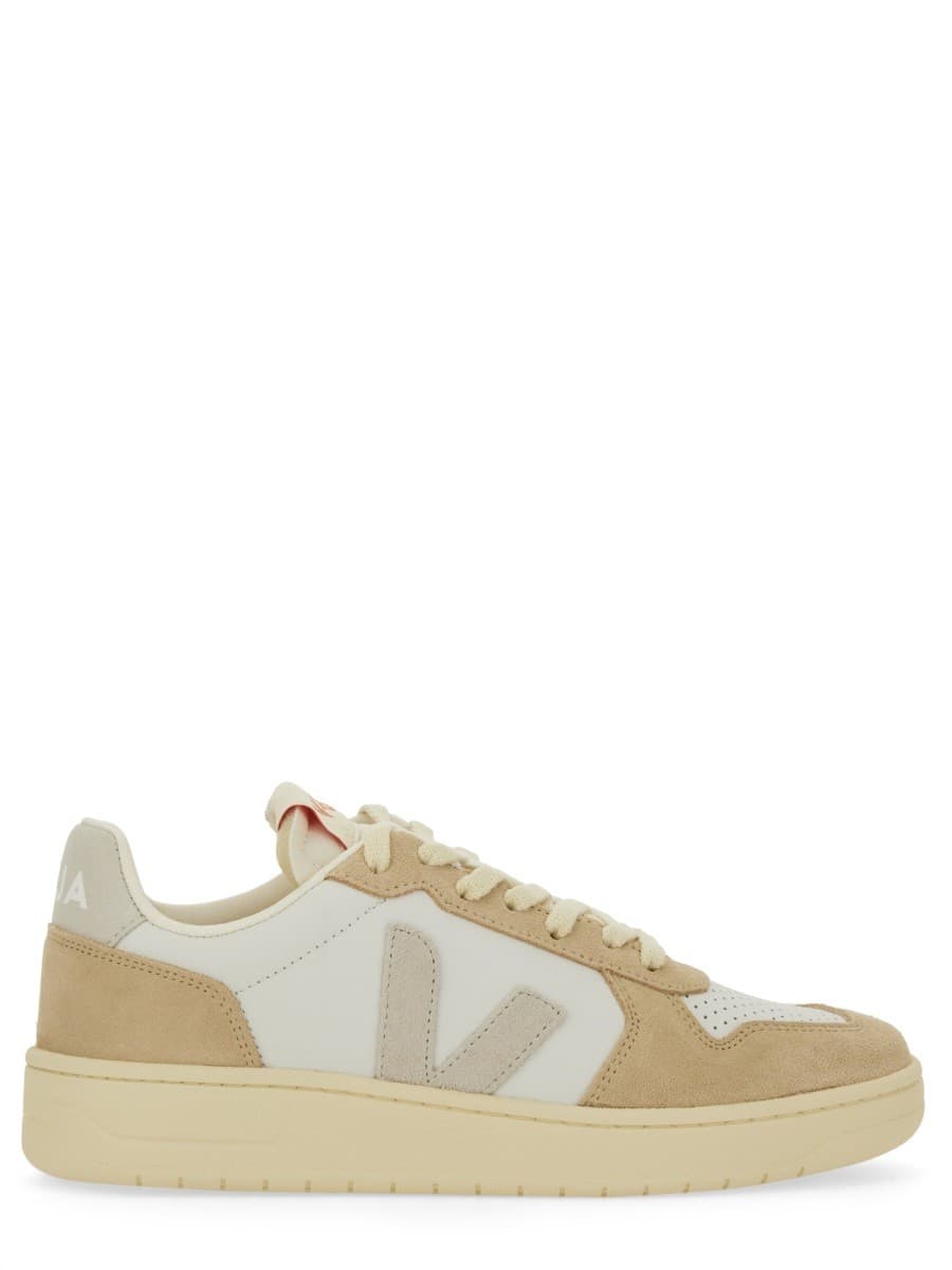 Veja Sneaker "v-82"
