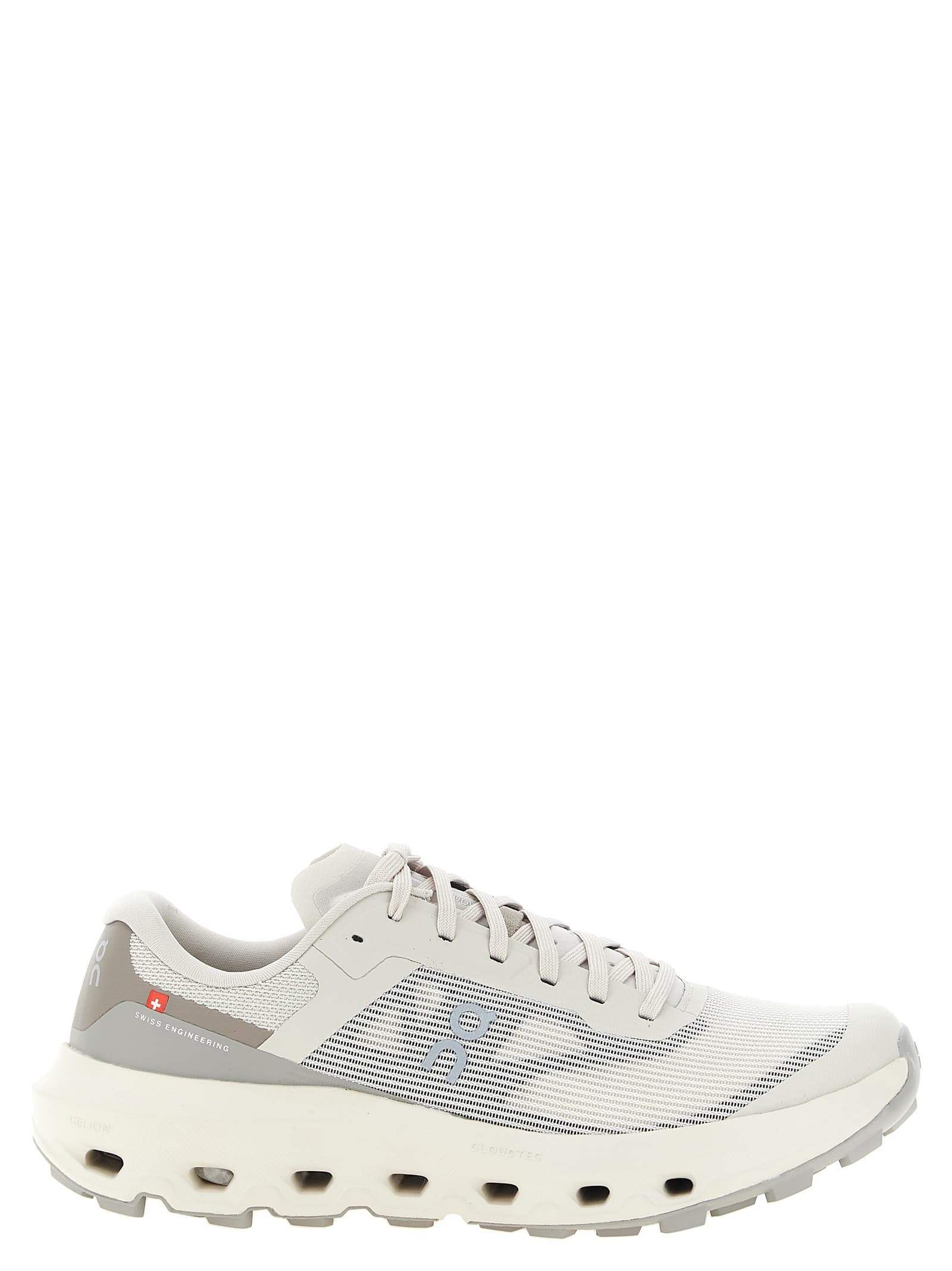 On 'Cloudvista 3' sneakers